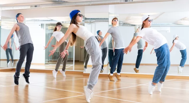 Profesyonel Dansçı Olmak İçin Hangi Eğitimleri Almalısınız?